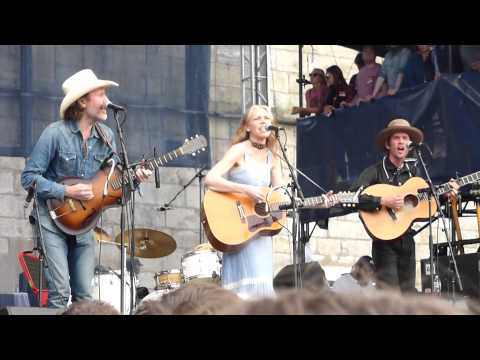 Love Minus Zero/No Limit - Newport '65 Revisited. Newport Folk Festival, RI. July 26, 2015