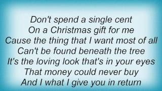 Aaron Tippin - A December To Remember Lyrics