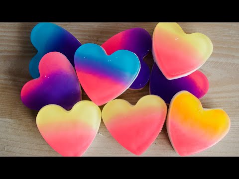 How To Make DIY Ombre/Gradient Soap At Home