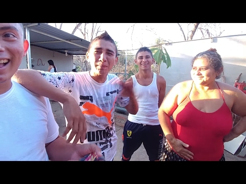 Resta: 5 bichas+1 Micky- 5 bichos= ? . Cumpleaños de Don Pey. Parte 1/9