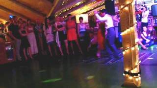 Eloy Prim y Natalia Petrova bailan Fumando Espero