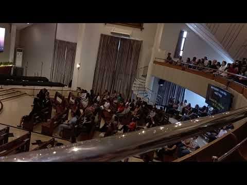 Tuhan Pecahkan Roti Hidup - KPPK 398