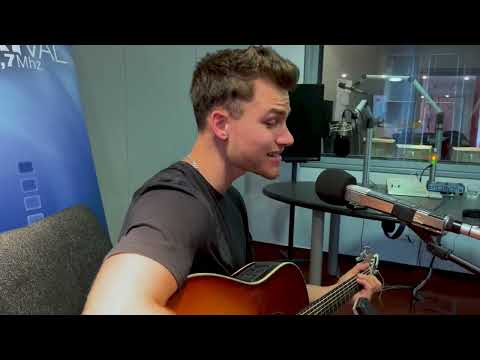 Svoje sreče krojač - Jaka Hliš (MV dur live)