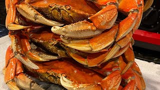 How to Clean Dungeness Crab at home (Costco) Crab 🦀🧼 🧽