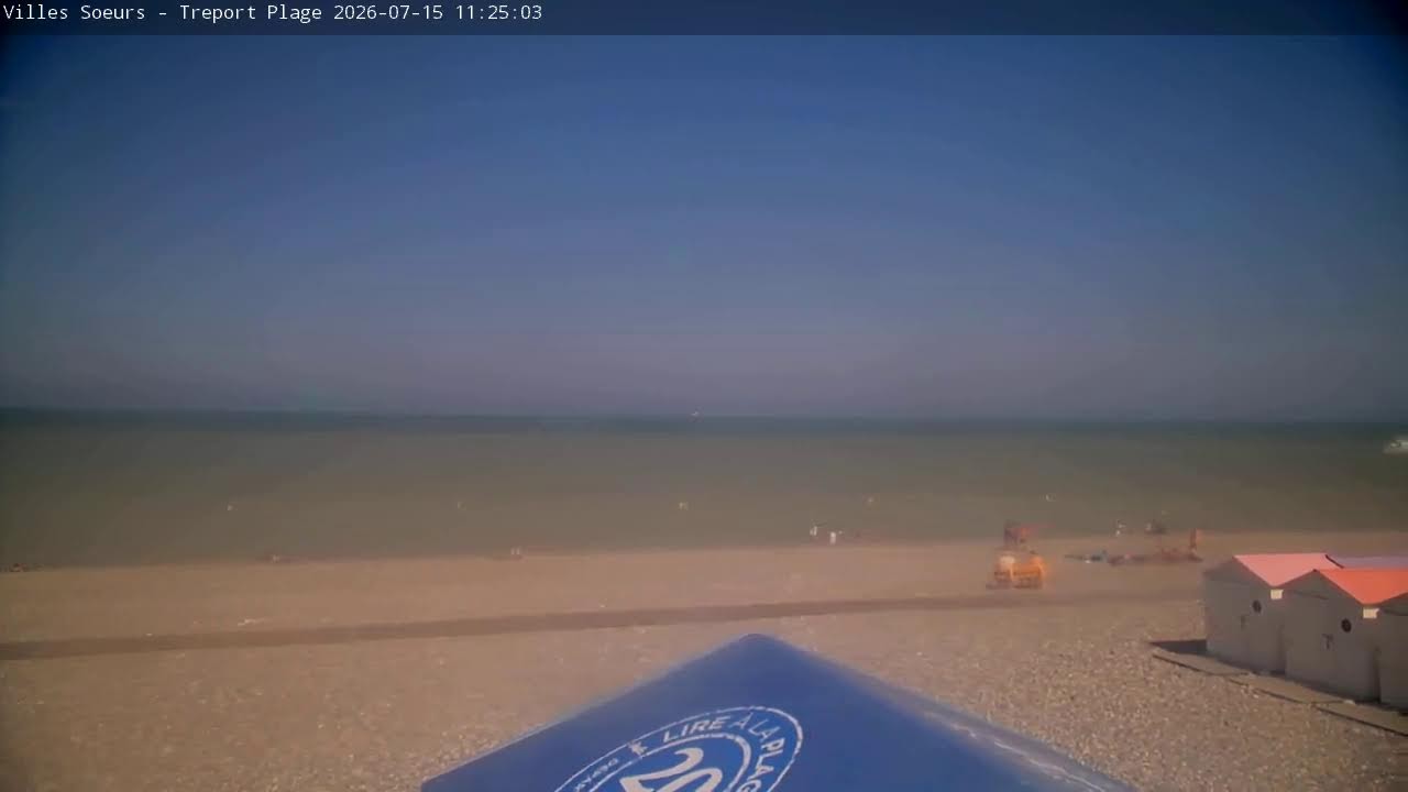 Live webcam view of Le Tréport Beach & Seafront