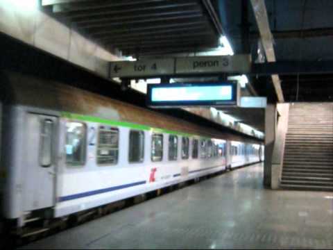 Odjazd EP09-017 z EIC Ślęża