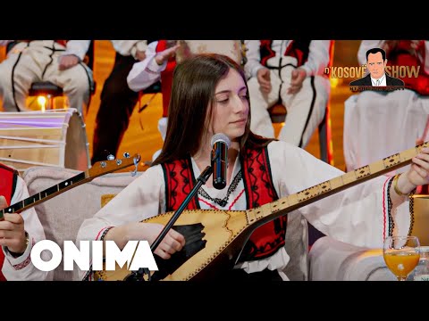 n’Kosove show : Ndegjone si kendon kjo vajze me sharki per Adem Jasharin - LIVE