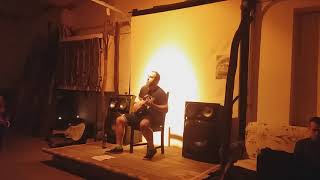 Video Ukulele Jack - Dvě hlavy