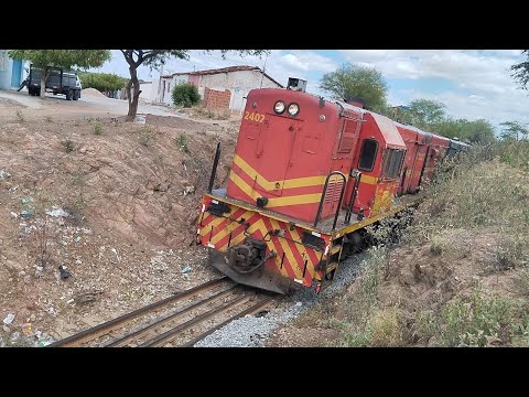 TREM DA RFFSA COM 6 LOCOMOTIVAS E QUASE 50 VAGÕES VAZIOS