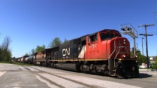preview picture of video 'PROBLEMS! CN 5767 at Gravenhurst (24MAY2014)'