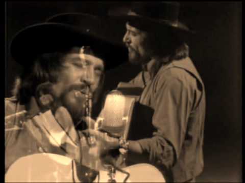 Waylon Jennings  (Anita Carter)       Rings of Gold
