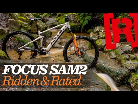 e-MTB Review :: Focus Sam2 6.9 :: This is a big burly super fun beast!