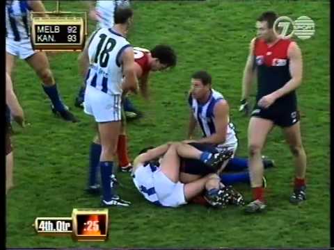 Round 12, 1999, Melbourne v North Melbourne last few minutes