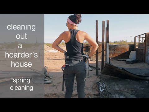 Cleaning out a Hoarder's House | "Spring" Cleaning
