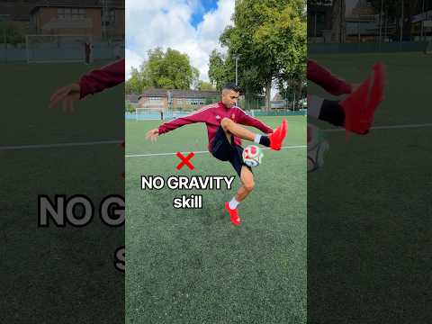 Is this EVEN REAL???😭💀 No gravity skill #xntonio #shorts #football #soccer