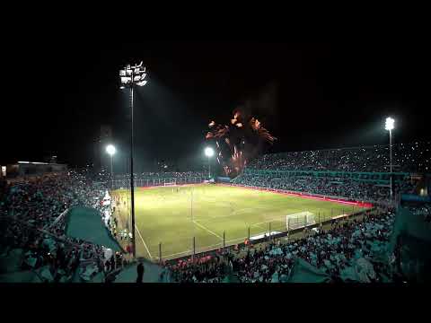 "Minuto 68 en Alberdi " Barra: Los Piratas Celestes de Alberdi • Club: Belgrano