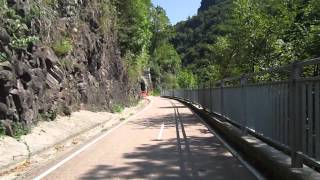 preview picture of video 'Ciclabile Valle Brembana - Cycling track Valle Brembana Bergamo'