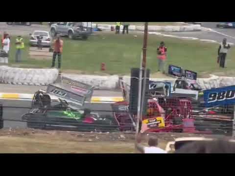 BriSCA F2 Stockcars - 183 Guinchard destroys 998 Fegan - Skegness Raceway UK Open | Riggerman Video