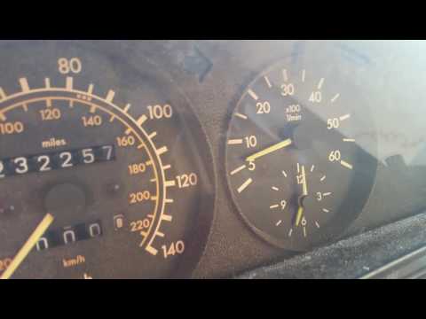 Mercedes Benz 300SDL running and rewing