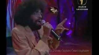 Download lagu David Arumugam (Alleycats) - Sekuntum Mawar Merah mp3 Download lagu David Arumugam (Alleycats) - Sekuntum Mawar Merah mp3