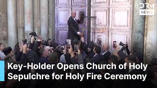 У Єрусалимі відкрили Храм Гробу Господнього, де сьогодні очікується сходження Благодатного вогню (відео)