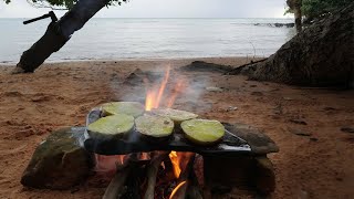 Solo Bushcraft Cooking on a Rock Baked Sweet Potato Fire - Wilderness Cooking
