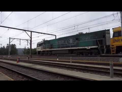 NR84 Southern Spirit at the front of 6NY3 - 17/4/15