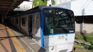 preview picture of video '相鉄9000系快速 二俣川駅発車 Sotetsu 9000 series EMU'