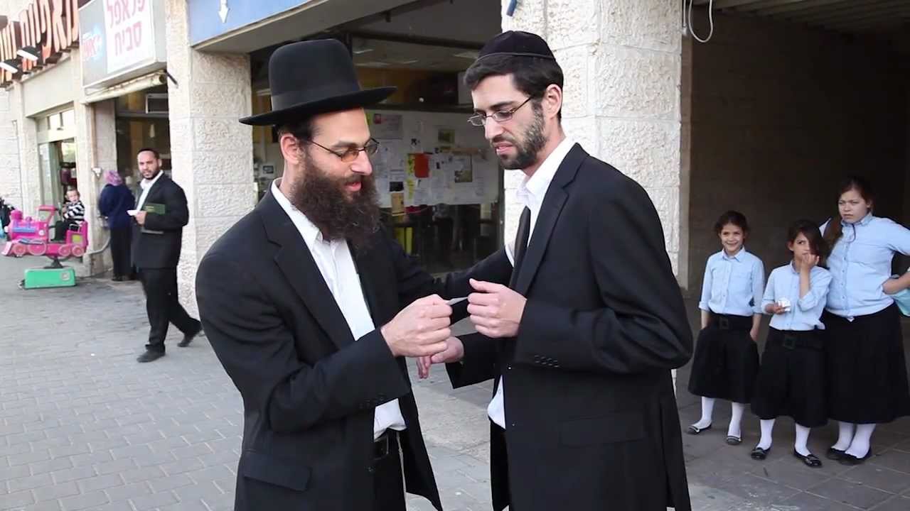 ARI GOLDWAG - HASHEM LOVES YOU [A Cappella Video] ארי גולדוואג - ה׳ אוהב אותך ווקאלי