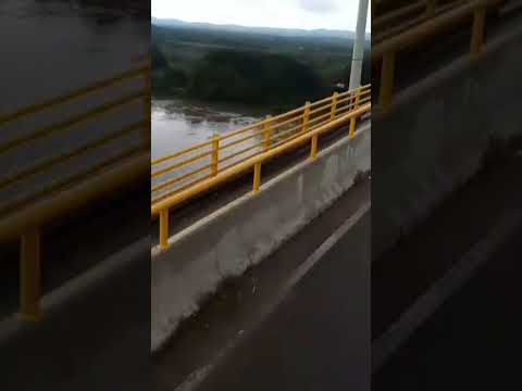 Puente de Calamar en el Departamento de Bolivar y el Canal del Dique