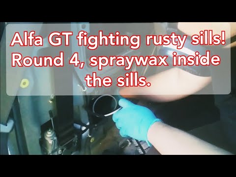 Alfa Romeo GT fighting rusty sills! Time to wax the inside of the sills.