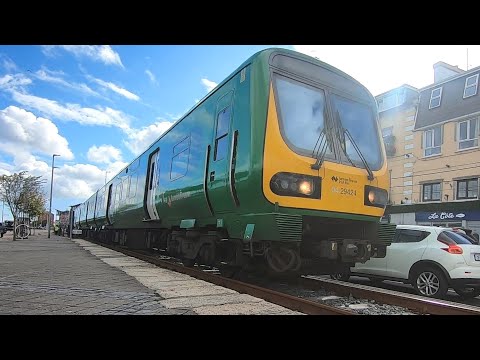 Irish Rail 29000 Class Commuter Train 29424 - Wexford Town, Ireland