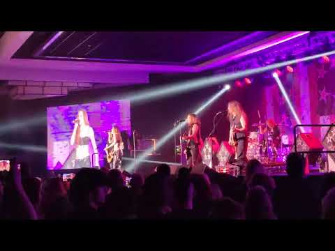 Skid Row x Lzzy Hale - Monkey Business at Riverside Iowa