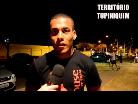 Zé colmeia em busca do nocaute