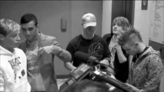 Bài hát Go On And Go - Nghệ sĩ trình bày Lexington Bridge