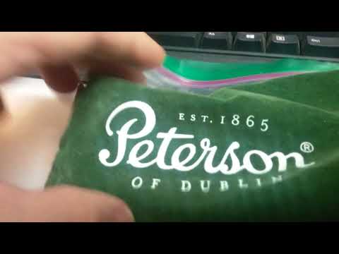 Peterson pipe , Carving Piper YABO