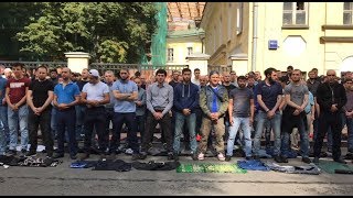 Сотни мусульман вышли на несогласованную акцию в Москве