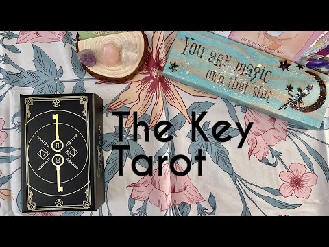 The Key Tarot Unboxing and Review