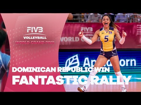 Amazing rally with so many saves from Netherlands & Dominican Republic