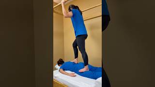 Download lagu Ashiatsu Barefoot Massage 🦶#thailandiamassage #houstontx mp3