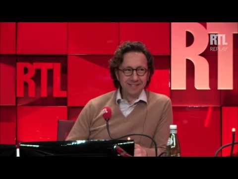 Stéphane Bern reçoit Judith Magre et Edith Scob dans A La Bonne Heure du 17 03 15 Part 3 - RTL - RTL