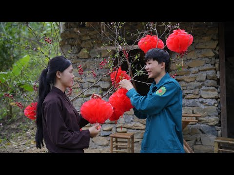 The single mother was surprised when Dung wanted to celebrate Tet (Lunar New Year) with her.