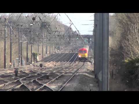 60054 Throbs past with 6E38 at Harpenden 13/03/13
