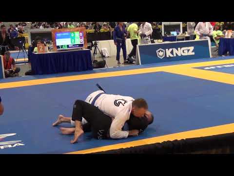 2019 IBJJF Master Worlds - Master 3 - Blue Belt - Heavyweight - 1st Round