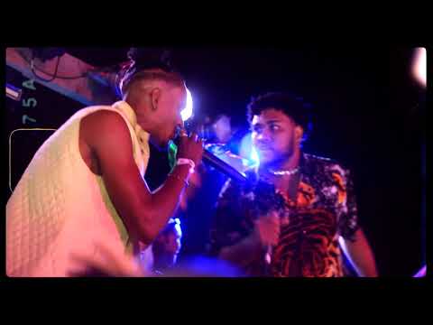 WE ON_COMING SOON_PERFORMANCE IN SUNSET PRAIA D TOPO