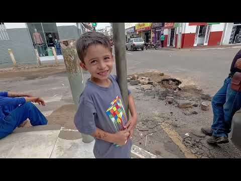 Andando por ruas do centro de Caculé Bahia