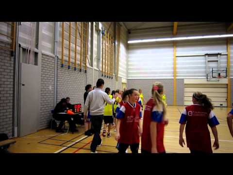 The Lions Meisjes U16 1 De Hoppers Meisjes U14 1