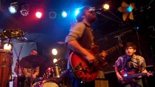 Dan Auerbach- Street Walking (Live)