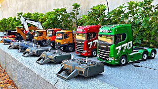 Download lagu A collection of all the cool RC Trucks and Remote Controls! mp3