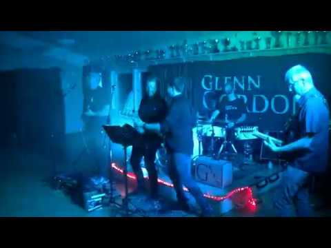 Suspicious Minds - Daniel Lindström & Glenngordon